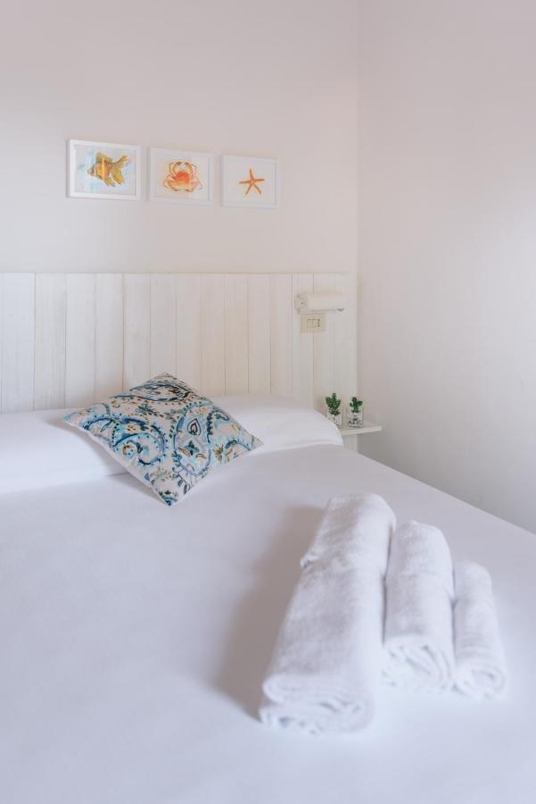 Mami Sabaudia Hotel Екстер'єр фото